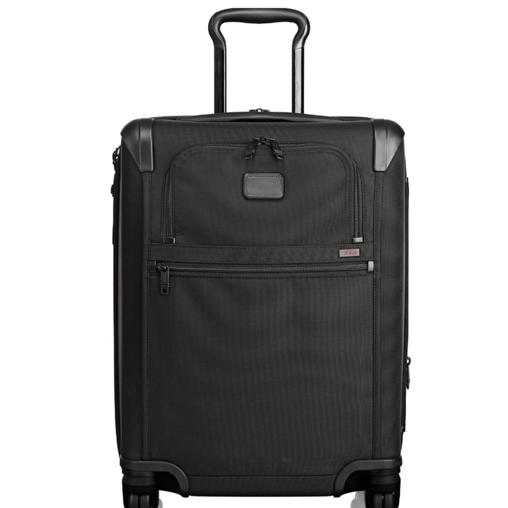 NWT Tumi Continental Expandable 4-Wheel Carry-on Luggage black